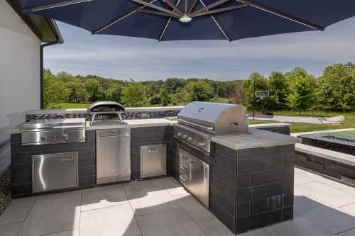 patio-firepit-fireplace-outdoor-kitchen-8968