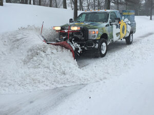 Snow-Plowing-Maryland-Businesses